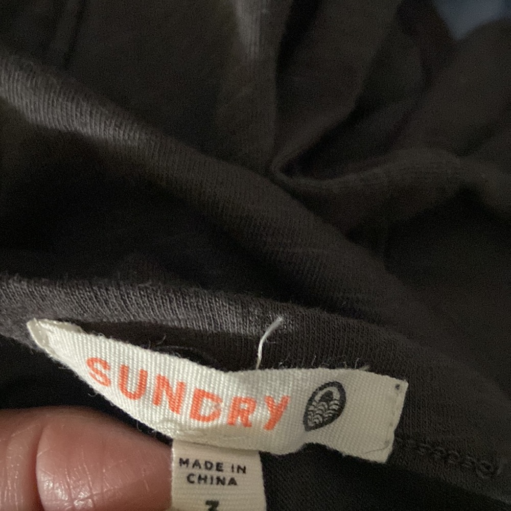 Sundry - Picture 6 of 6